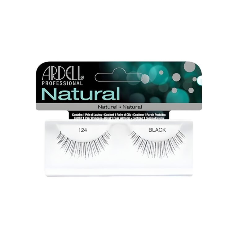 ARDELL Natural Lash 124 Black Model